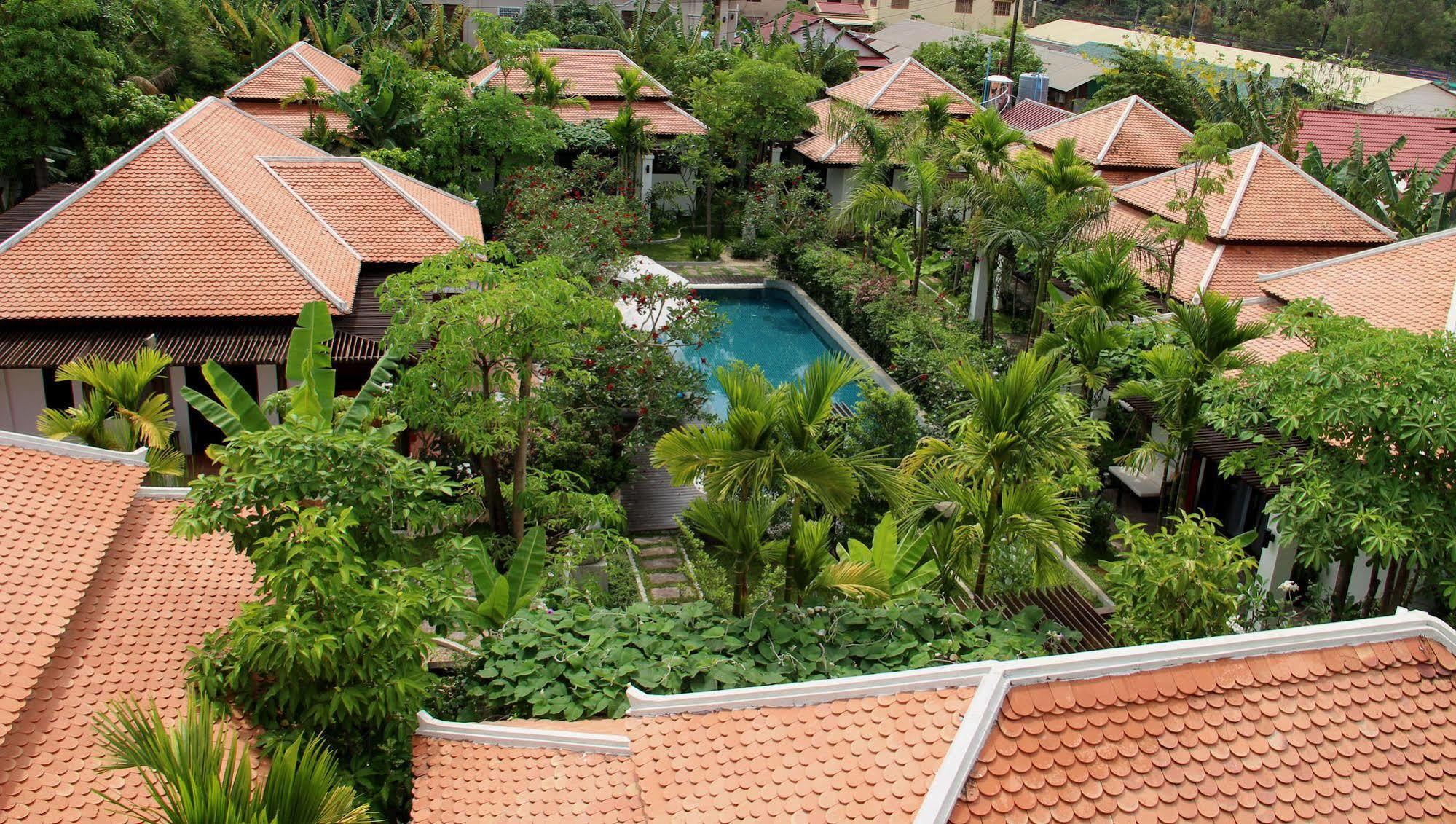 Villa Amalia Siem Reap Exterior photo